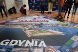 Premiera Monopoly Gdynia. Można już kupić kultową grę w wersji gdyńskiej, plansza odsłonięta! [zdjęcia]