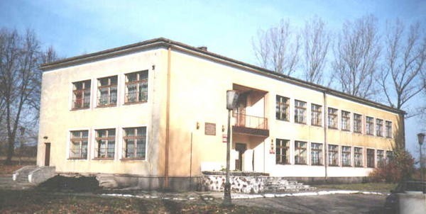 Publiczna Szkoła Podstawowa w Skłobach ma być przeznaczona do likwidacji.