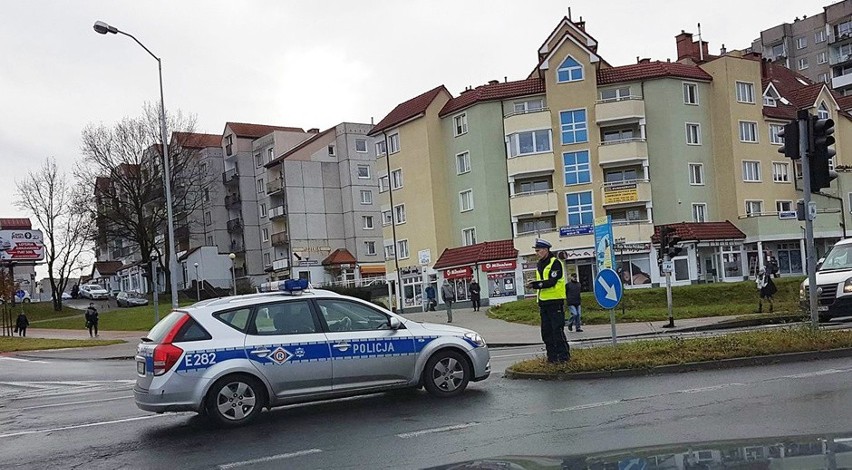 Do potrącenia doszło w środę, 22 listopada, na pasach na ul....