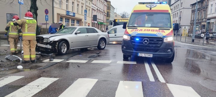 Na skrzyżowaniu ulic Zwycięstwa i Grottgera kierujący...