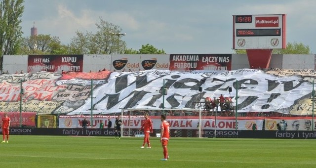 Jutro, o godz. 18, piłkarze Widzewa w kolejnym meczu o wszystkobędą podejmować Jagiellonię Białystok.