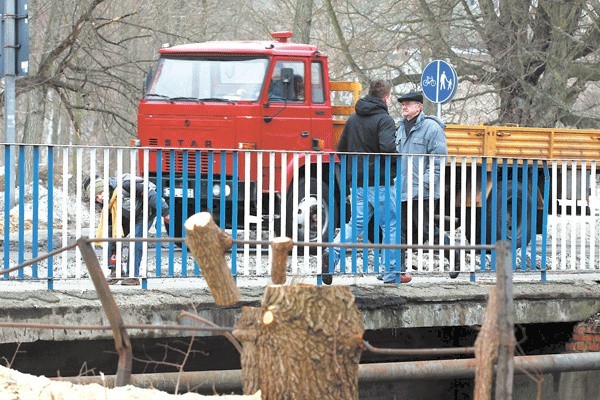 Ul. Trzebiatowską z Młyńską łączy dziś jeden most. W najbliższej przyszłości pojawi się drugi. 