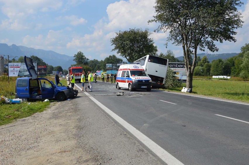 Wypadek w Zakopanem. Zderzenie autobusu z samochodem...