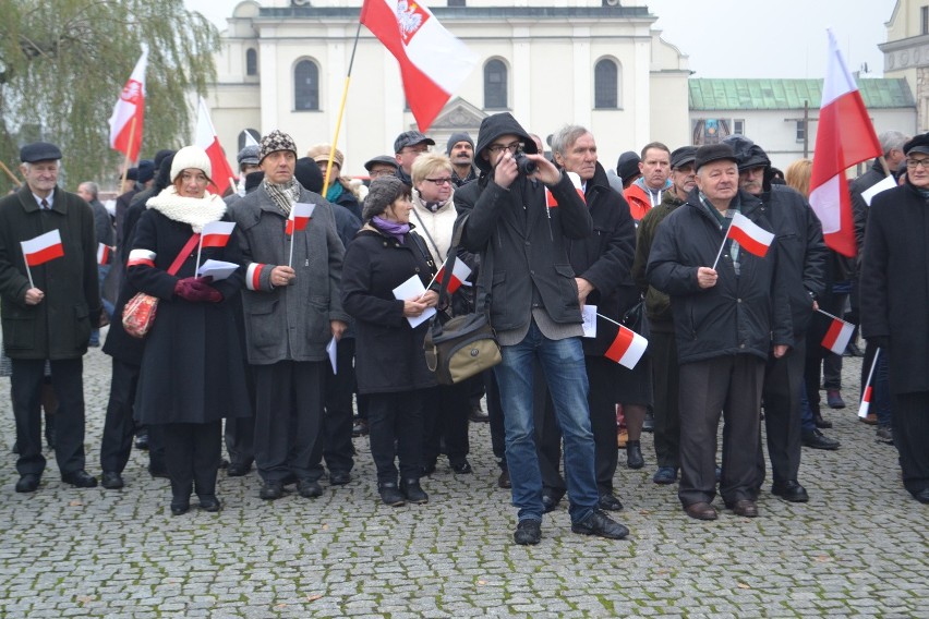 Święto Niepodległości w Częstochowie. Msza święta w Archikatedrze i marsz aleją NMP [ZDJĘCIA]