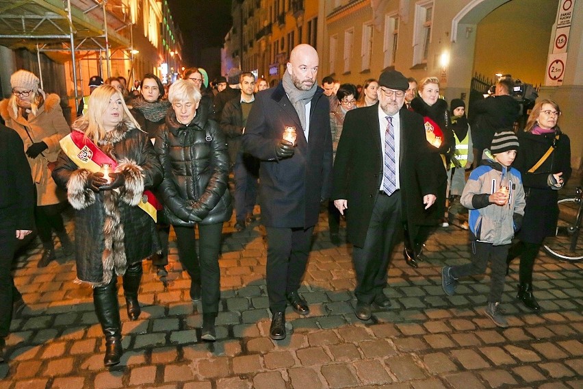 Marsz Wzajemnego Szacunku przeszedł przez miasto. Wrocławianie upamiętnili rocznicę Nocy Kryształowej