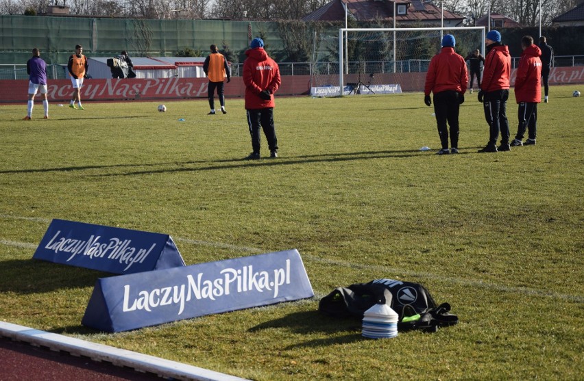 Piłkarze Wisły Sandomierz przegrali w meczu 1/8 finału...