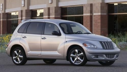 Fot. Chrysler: Chrysler PT Cruiser wyglądem nawiązuje do...