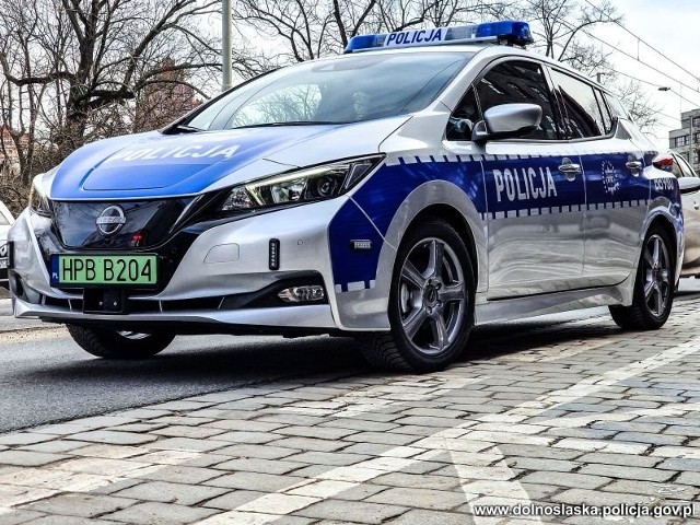Flota dolnośląskiej Policji powiększyła się o 11 nowych pojazdów, które wykorzystywać będą teraz funkcjonariusze pełniący służbę na terenie miast i powiatów województwa