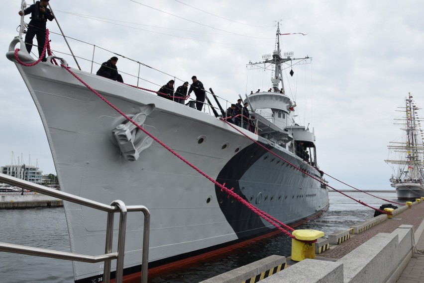 ORP „Błyskawica” już w nowych, historycznych barwach z 1942...