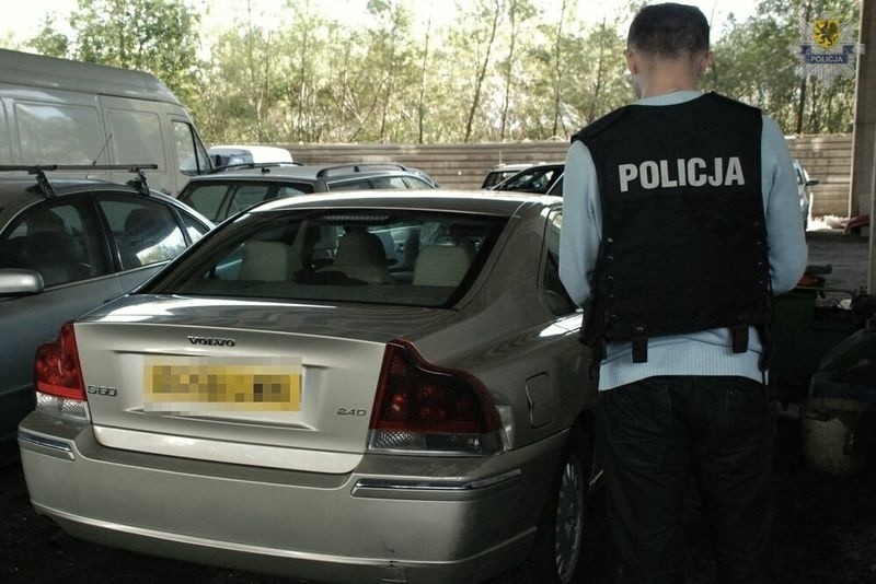Gdańsk: Zatrzymano kolejną szajkę kradnącą auta "na śpiocha" [WIDEO]