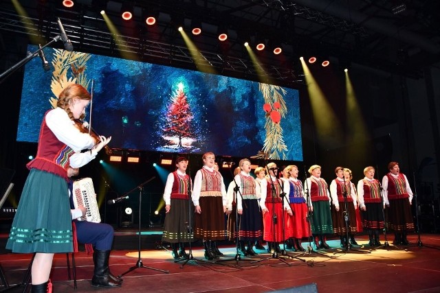 Zespół śpiewaczy Echo Łysicy z kolejnym sukcesem. Pierwsze miejsce podczas VIII Jurajskiego Festiwalu Kolęd i Pastorałek. Zobacz zdjęcia >>>