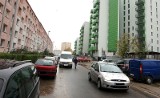 Mieszkańcy nie mają gdzie stawiać aut na ul. Dunikowskiego
