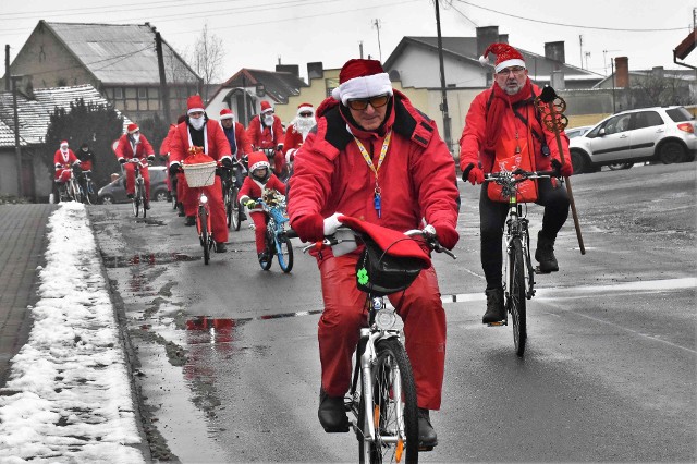 W Strzelnie odbył się Mikołajkowy Rajd Rowerowy zorganizowany przez miejscowy Oddział PTTK