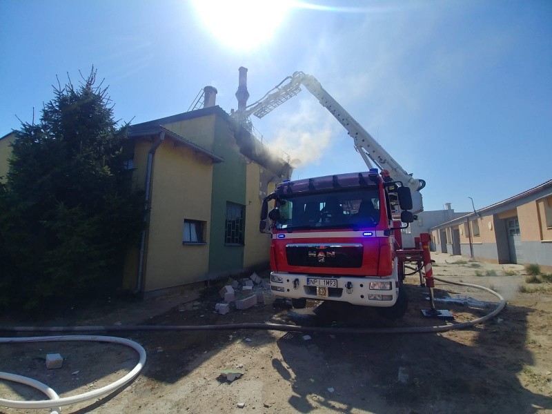 Pisz. Groźny pożar i wybuch pyłu drzewnego (zdjęcia)