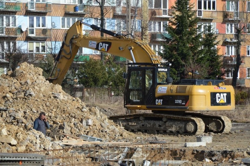 Budowa restauracji McDonald’s w Skarżysku idzie pełną parą. Koniec prac już w maju (ZDJĘCIA)