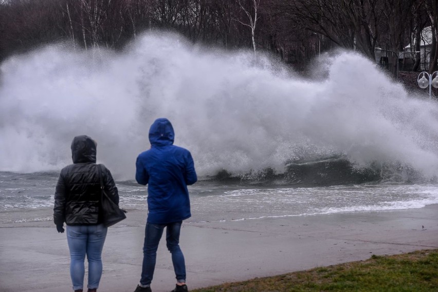 IMGW PIB Gdynia wydało ostrzeżenie o sztormie na Bałtyku....