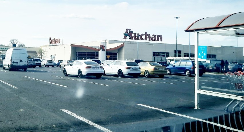 Godziny otwarcia sklepów - Auchan...