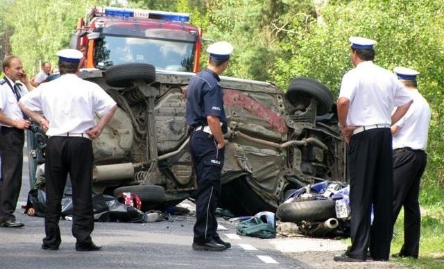 Na miejscu zginął 24-letni mieszkaniec Nowej Wsi Zachodniej