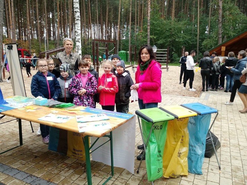Stalowa Wola. Na Grzybku w lesie dzieci miały turniej ekologiczny i sportowy
