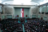 Sejm. Posłanka PO Katarzyna Piekarska zasłabła podczas obrad. Potrzebna była pomoc lekarska 