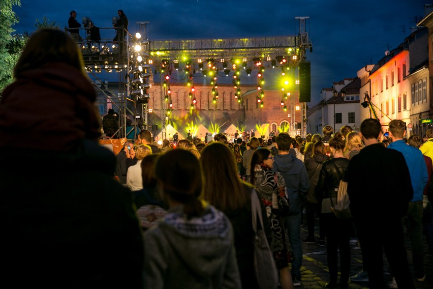 Szalom na Szerokiej przyciągnął tłumy krakowian. Zobacz jak bawili się na finale Festiwalu Kultury Żydowskiej