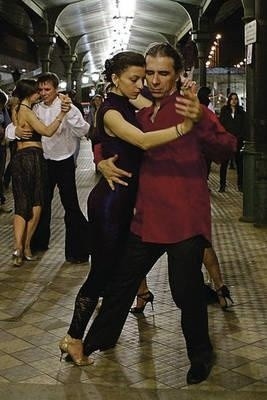 Taniec na Dworcu Głównym Fot. Anna Kaczmarz
