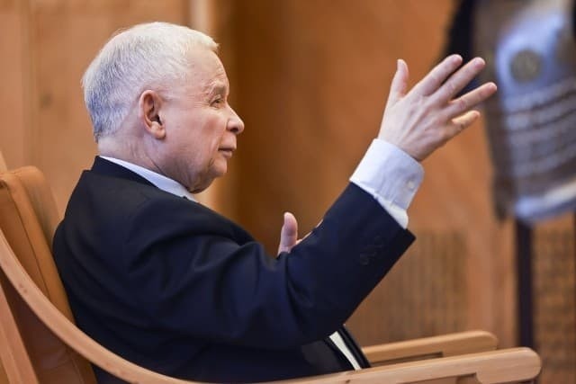 Jarosław Kaczyński: Żadnych relokacji i nie chodzimy po prośbie. Pełny wywiad z wicepremierem