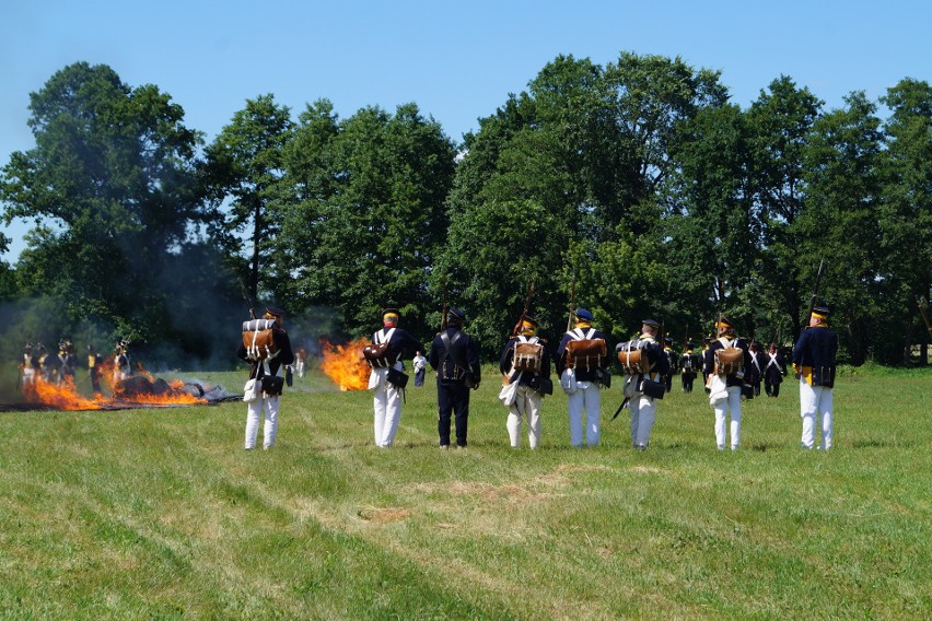 Młynarze. Rekonstrukcja bitwy z 1831 roku podczas festynu w Młynarzach