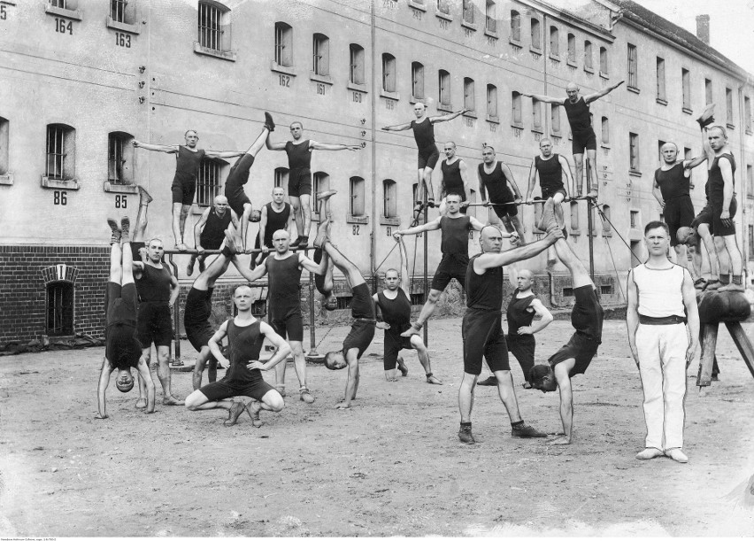 Więzienie w Rawiczu, 1936 rok
Więzienny zespół gimnastyczny