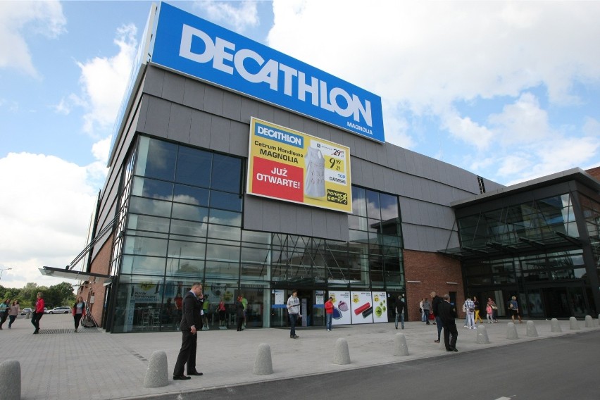 Od środy - 13 marca zamknięty jest sklep Decathlon w centrum...