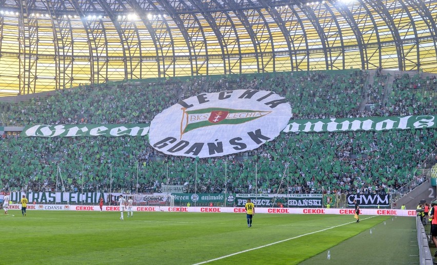 Kibice wracają na stadion w Gdańsku! Ponad dziewięć tysięcy widzów może przyjść na mecz Lechii Gdańsk z Piastem Gliwice. Jakie nowe zasady?