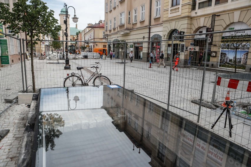 Na 3 Maja w Rzeszowie zobaczysz, jak kiedyś budowano ulice