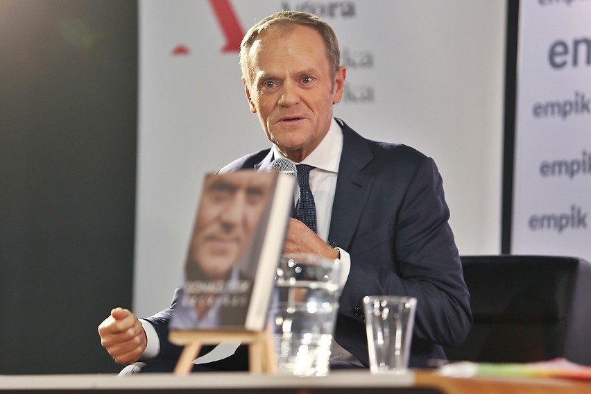 Donald Tusk promował we Wrocławiu książkę pt. "Szczerze"
