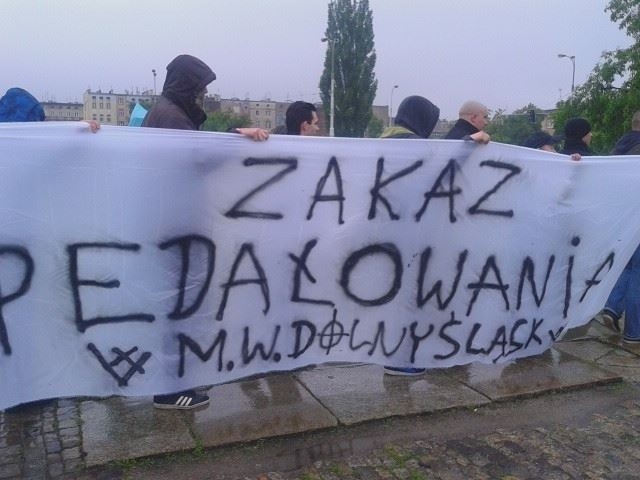 Marsz "Wrocław dla wszystkich bez nienawiści". Szli też narodowcy (ZDJĘCIA)