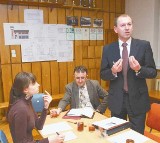 Norbert Rasch i Hubert Kołodziej przedstawili ofertę edukacyjną Radzie Dzielnicy Gosławice