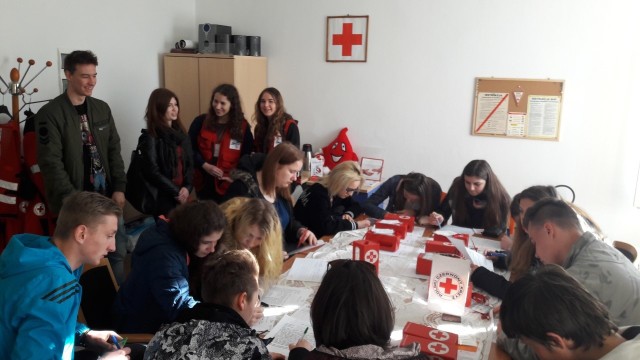 W akcji zbierania datków prowadzonej przez PCK wzięło udział ok. 50 wolontariuszy.
