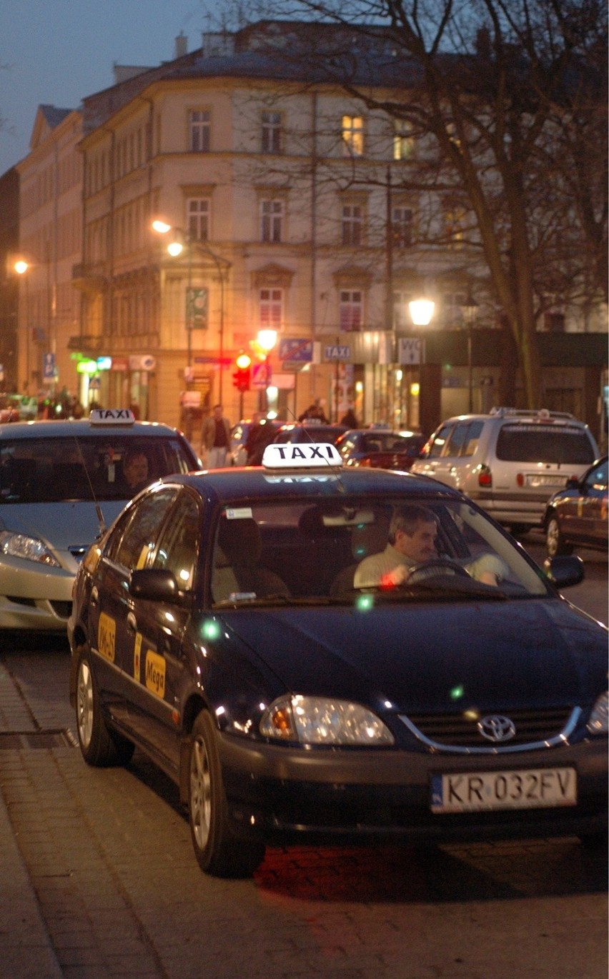 Radio Taxi Wawel...