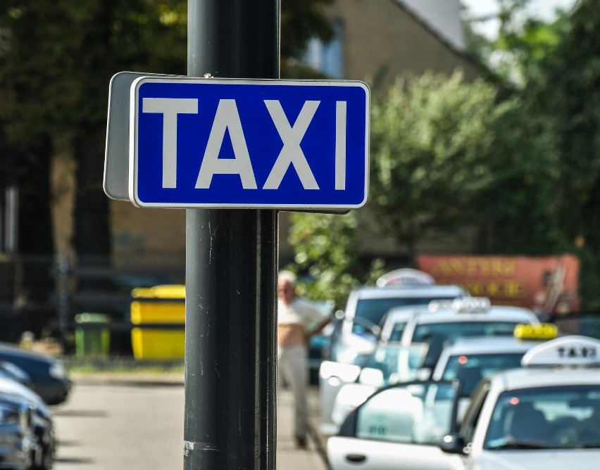 Mega- Taxi

Cena za kilometr - 2,00 zł