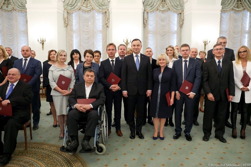 Nowi profesorowie z Lublina. Siedmiu nauczycieli akademickich odebrało od prezydenta nominacje profesorskie. Zobacz zdjęcia!