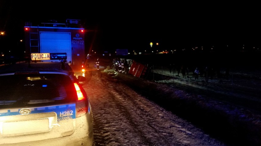 Wypadek autobusu na obwodnicy Garwolina