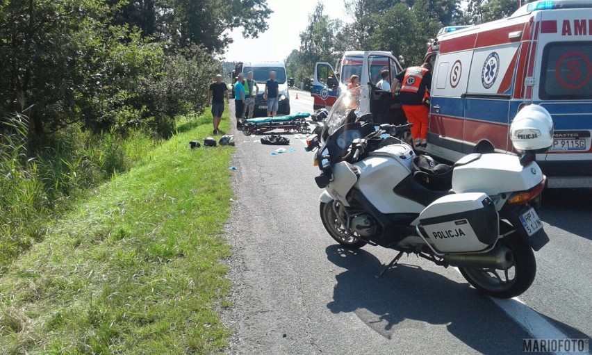 Zderzyły się dwa motocykle. Trzy osoby zostały poszkodowane 