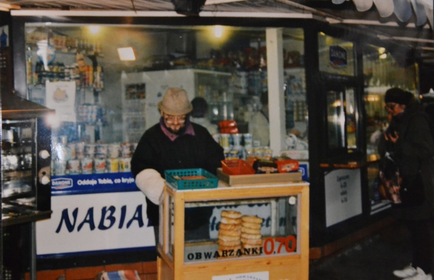 Wyjątkowe zdjęcia Starego Kleparza z lat 90. To targowisko, na którym choć raz był każdy krakowianin!