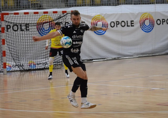 Dreman Opole Komprachcice - Clearex Chorzów 5:1 (1:0)