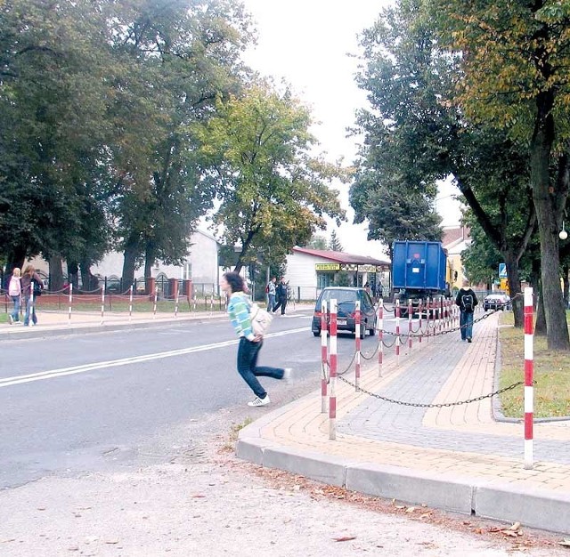Obwodnica odciągnie ruch z centrum Grębowa, a zwłaszcza z drogi, która biegnie tuż przed szkołą.