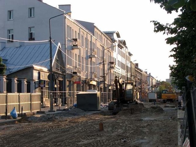 Rozkopana Lipowa. Remont głównej ulicy Białegostoku zakończy się jesienią 2012 roku