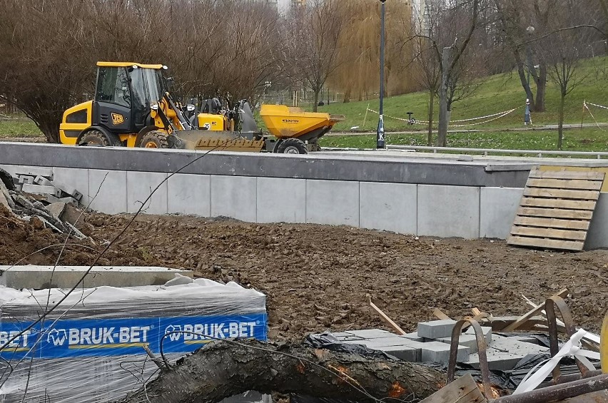 Kraków. Prace rewitalizacyjne w Parku Tysiąclecia. Zobaczcie postęp prac [ZDJĘCIA]