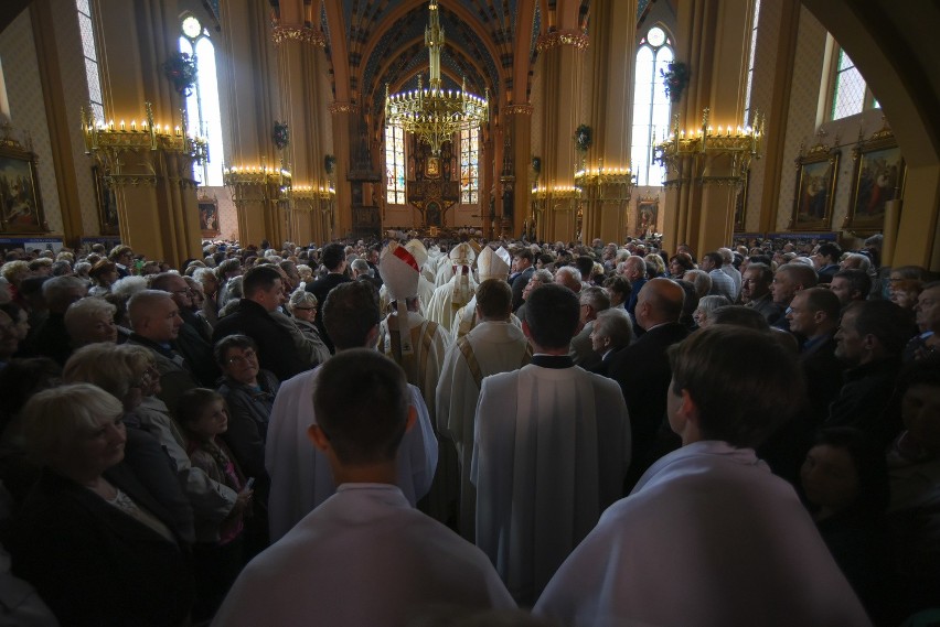 Kosciół Św. Szczepana w Katowicach Bogucicach podniesiony do rangi bazyliki mniejszej [ZDJĘCIA]