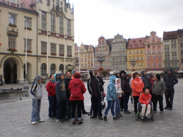 Uczniów z Borkowic urzekł Wrocław cudowną starówką.