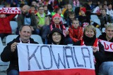 Zdjęcia kibiców z Kowali i Radomia na meczu reprezentacji Polski do 21 lat z San Marino w Kielcach. Oblegany był Michał Karbownik