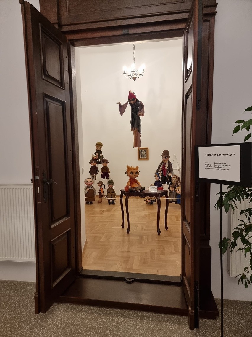 W Pałacu Kołłątajów w Wiśniowej jest jak w bajce! Można tu oglądać wystawę "Jej wysokość Lalka" 